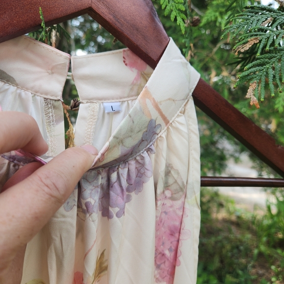 Cream Halter Maxi Sundress for Casual Resort Wear - Picture 5 of 6